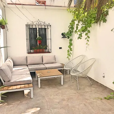 Town House With Patio In Quiet Residential Area 10 Min From Beach Torremolinos Buitenkant foto
